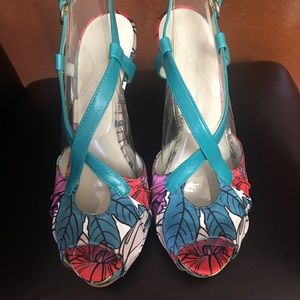 Women’s shoes